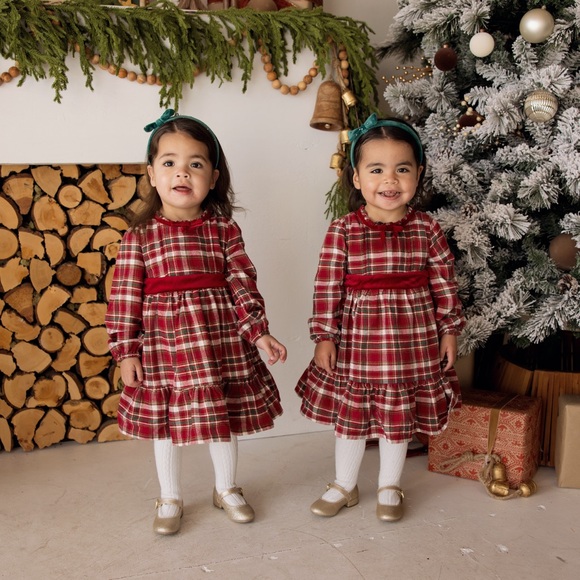 LIKE TO KNOW WHEN I GO LIVE!! - Picture 5 of 7